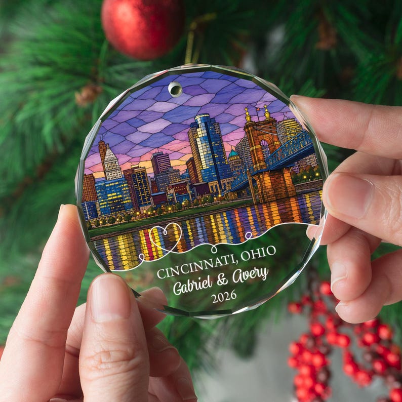 Personalized Cincinnati Ohio Ornament, Custom Skyline Keepsake Gift, Christmas Travel Memory Decor
